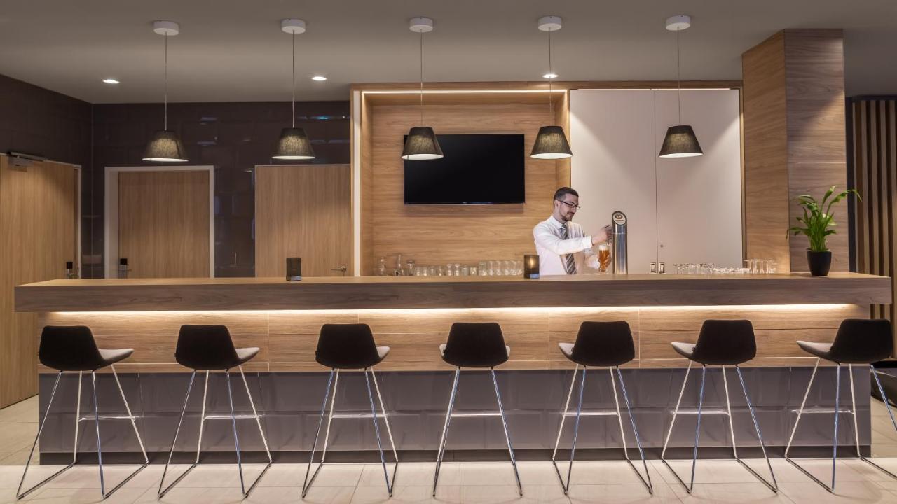 Holiday Inn Express - Munich North By Ihg Exteriör bild