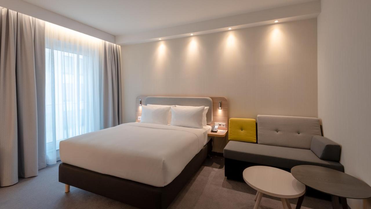 Holiday Inn Express - Munich North By Ihg Exteriör bild