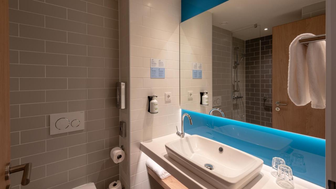 Holiday Inn Express - Munich North By Ihg Exteriör bild