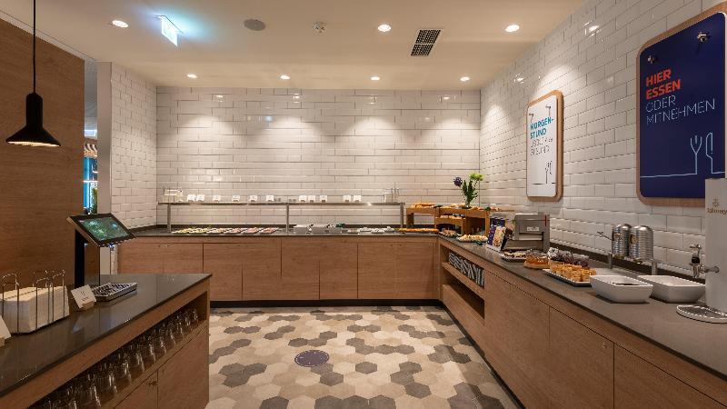 Holiday Inn Express - Munich North By Ihg Exteriör bild