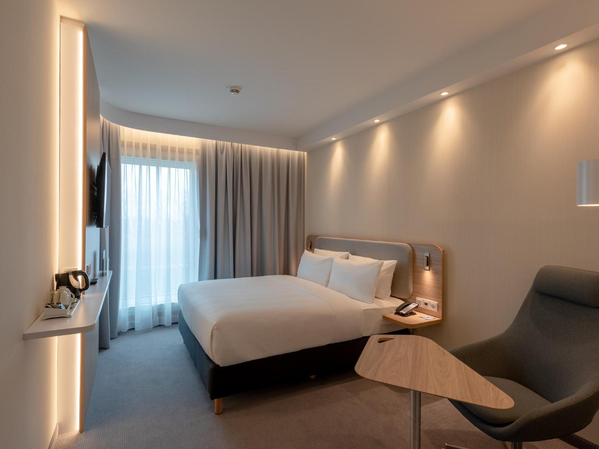 Holiday Inn Express - Munich North By Ihg Exteriör bild